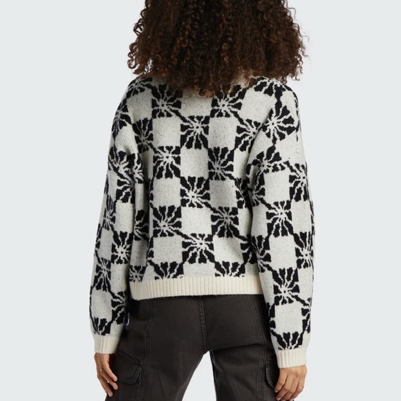 Billabong Beyond Basic V-Neck Sweater - Picture 7 of 7